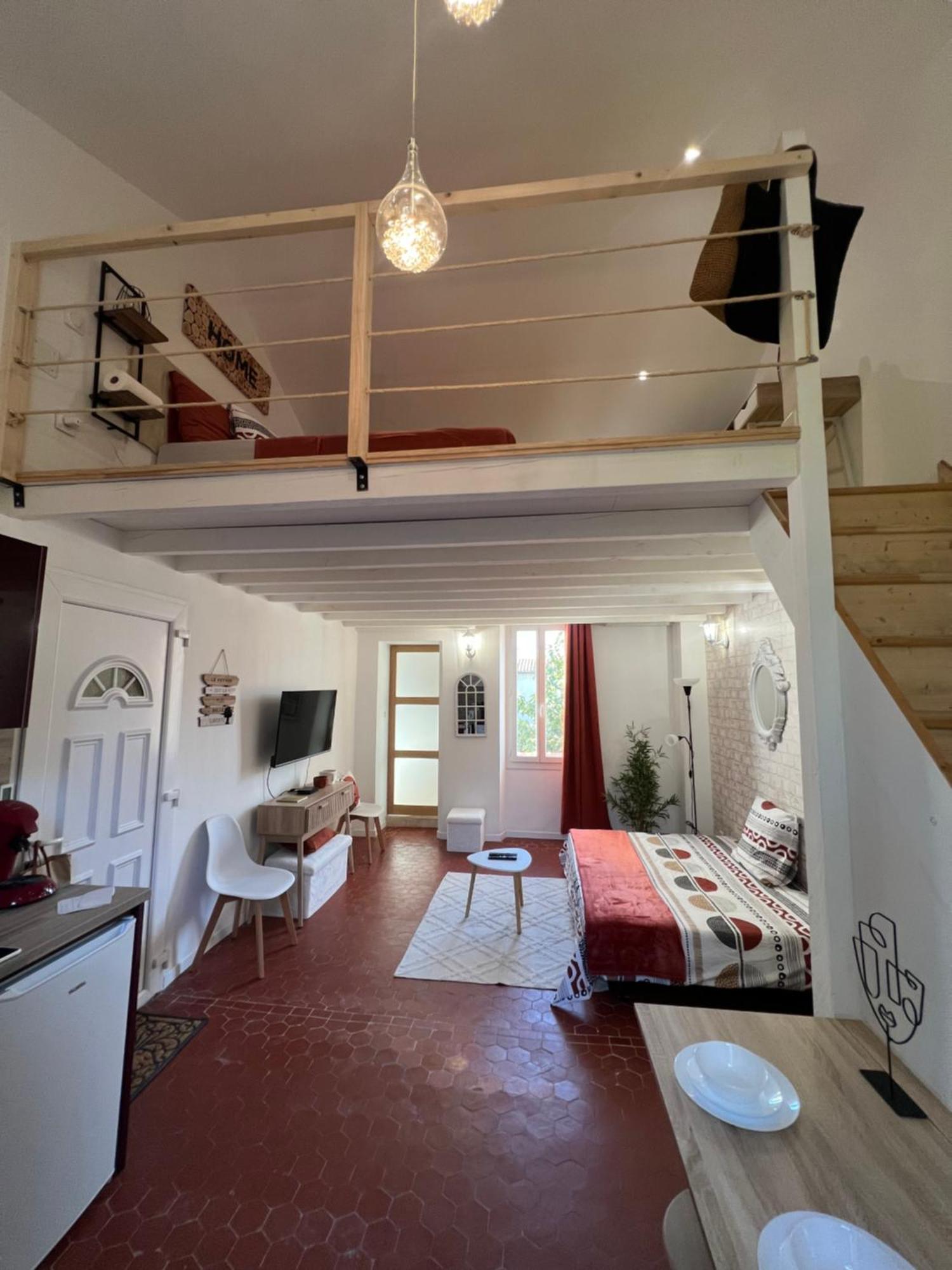 Magnifique Duplexe Calme Et Climatise, A 2 Pas D'intra Muros Apartment Avignon